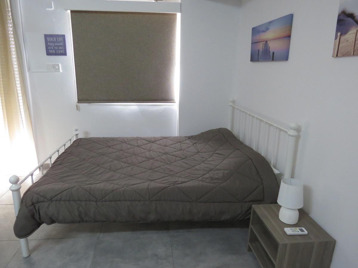 Adonis Apartment パ フォス エクステリア 写真