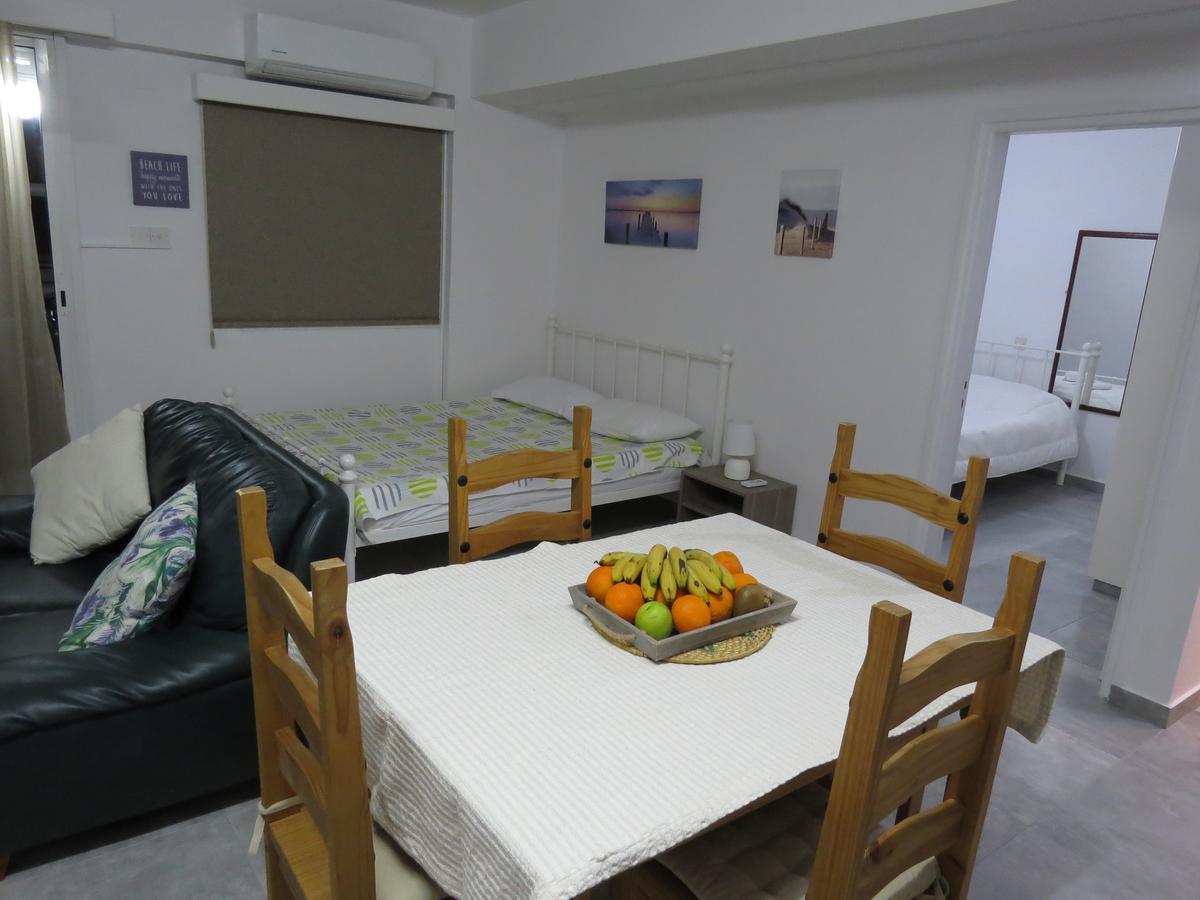 Adonis Apartment パ フォス エクステリア 写真